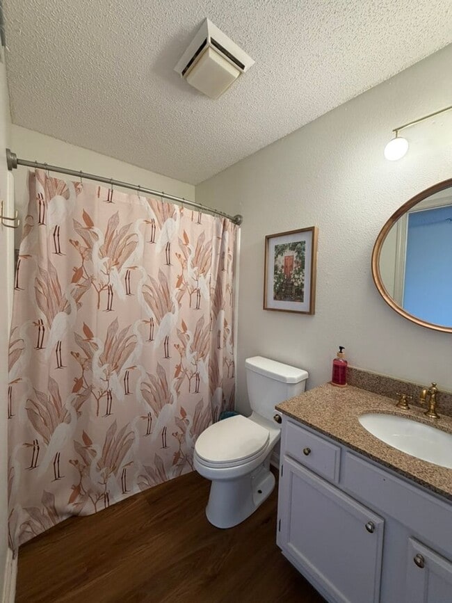 Building Photo - Furnished 3 Bedroom, 2 Bath Condo In Indian Lake!
