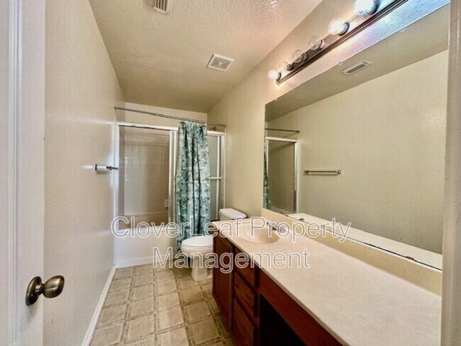 Building Photo - 6615 Flatstone Pass