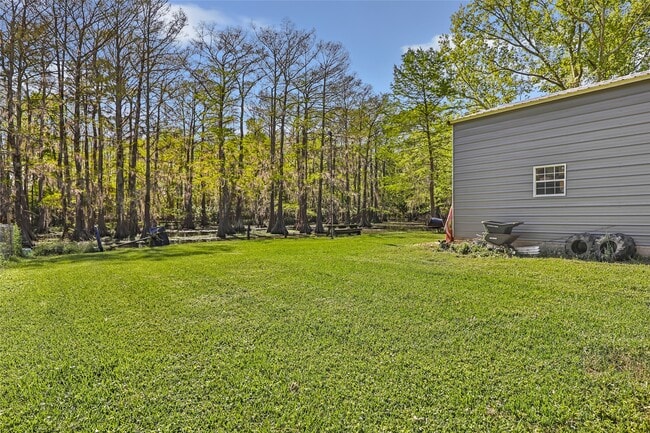 Building Photo - 218 Waterfall Dr