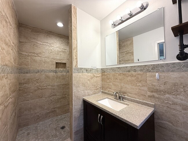Building Photo - 3419 Linkwood Dr