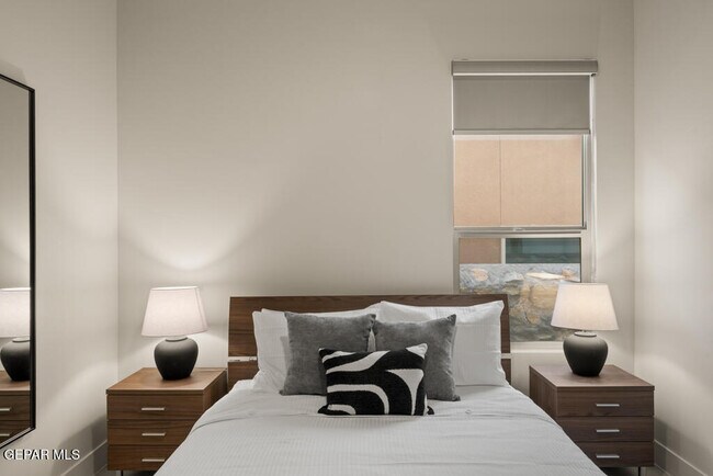 Building Photo - 828 Acton St