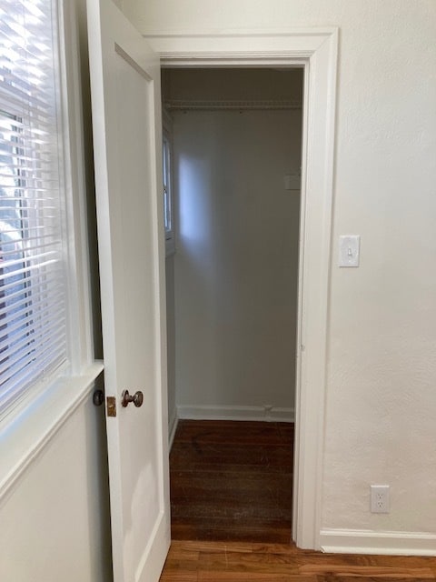 Building Photo - 702 6th Ave