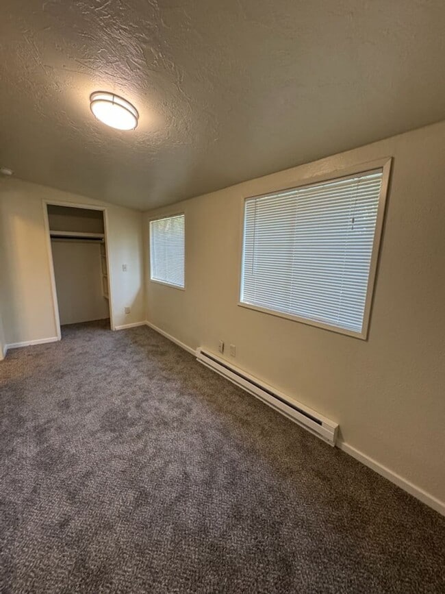 Building Photo - STATUS: PENDING APPLICATION-| R80E| $1495.00