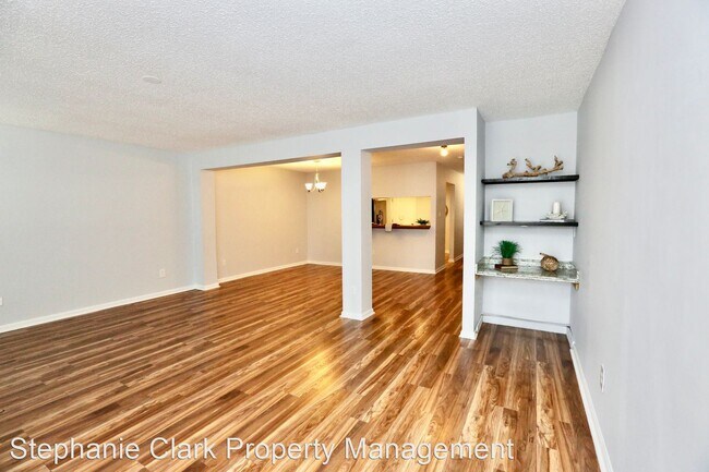 Building Photo - 3 br, 2.5 bath House - 606 Sheafe Court