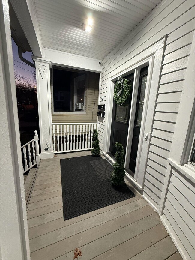 Building Photo - 114 Overlook Ave