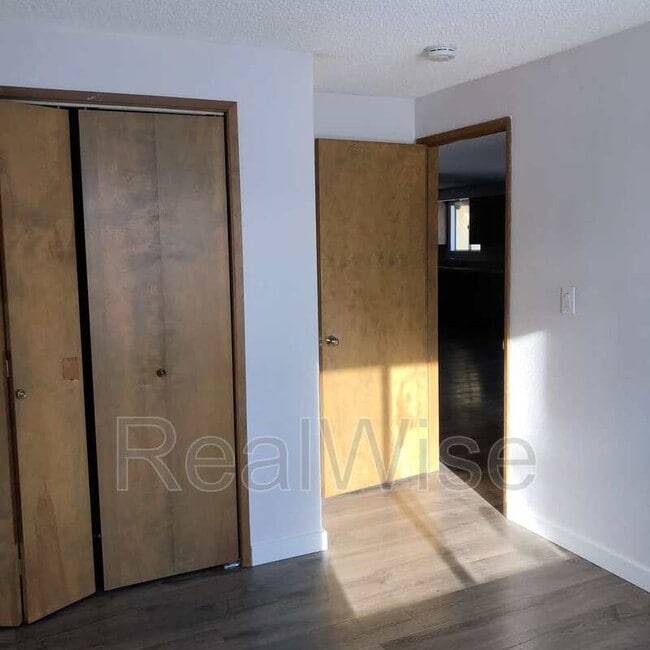 Building Photo - 2960 SW 23rd St