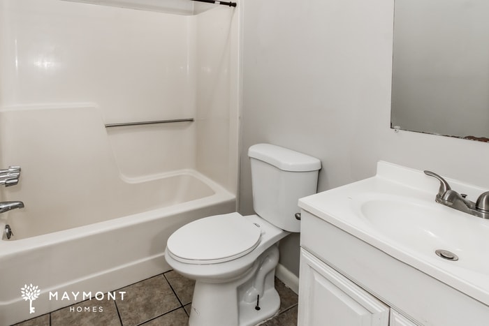 Building Photo - 228 Jadetree Dr