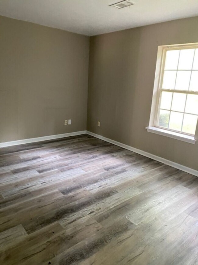 Building Photo - 118 Leeper Dr