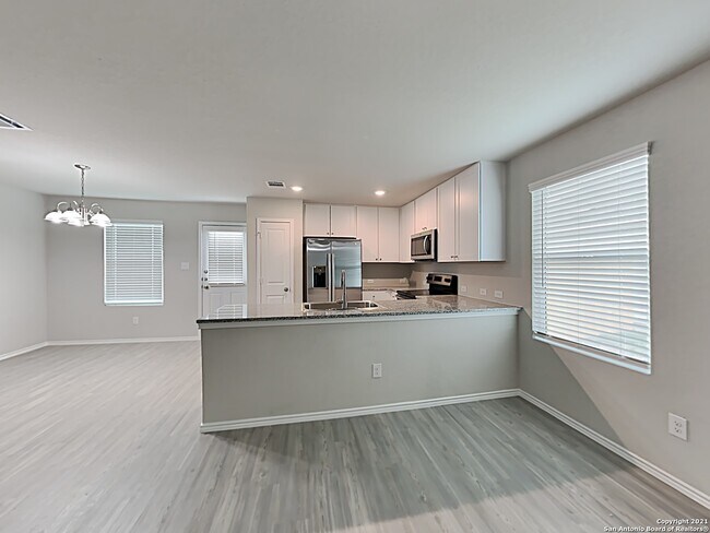 Building Photo - 317 Cordova Loop