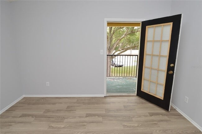 Building Photo - 8722 Mallard Reserve Dr