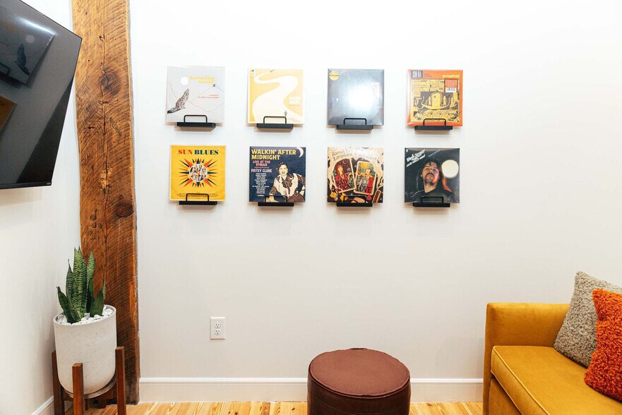 Building Photo - 1911 3rd Ave N