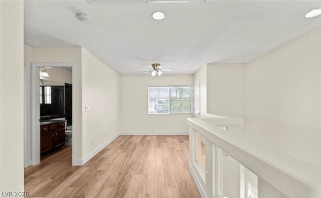 Building Photo - 5945 Lambert Bridge Ave