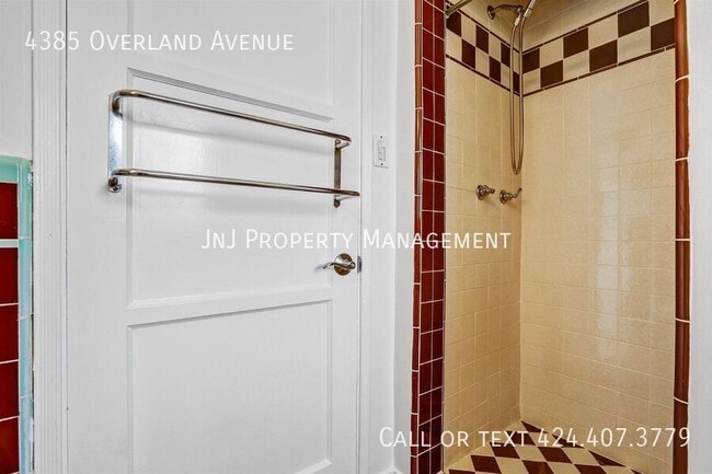 Building Photo - 4385 Overland Ave