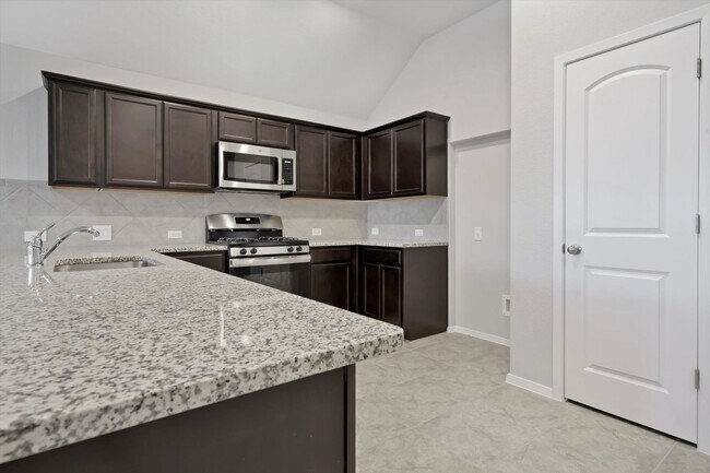 Building Photo - 229 Trailside Ln