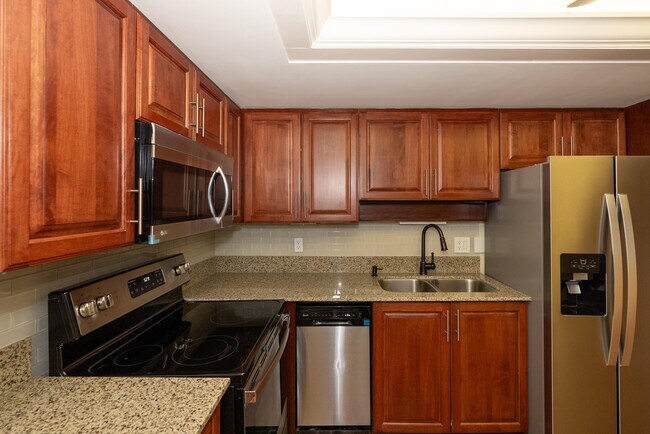 Building Photo - 300 Inlet Way