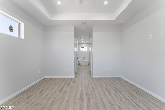 Building Photo - 4730 NW 38th Pl