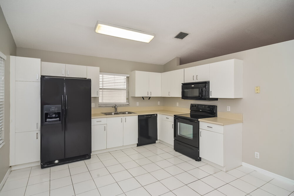 Building Photo - 23333 Sunview Way