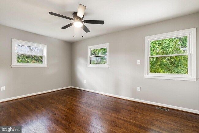 Building Photo - 1006 S Ironwood Rd