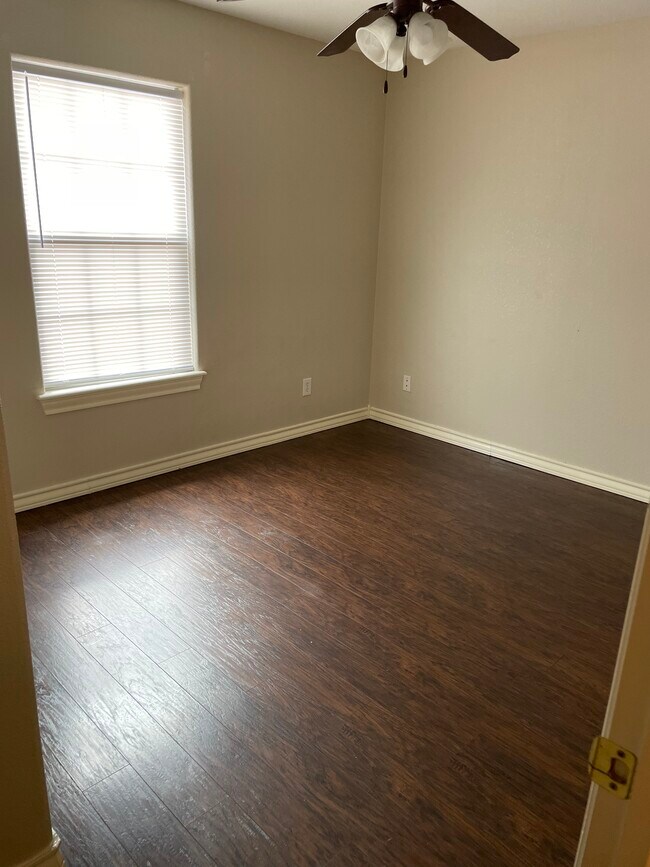 Bedroom 3 - 1020 Dickey Ln