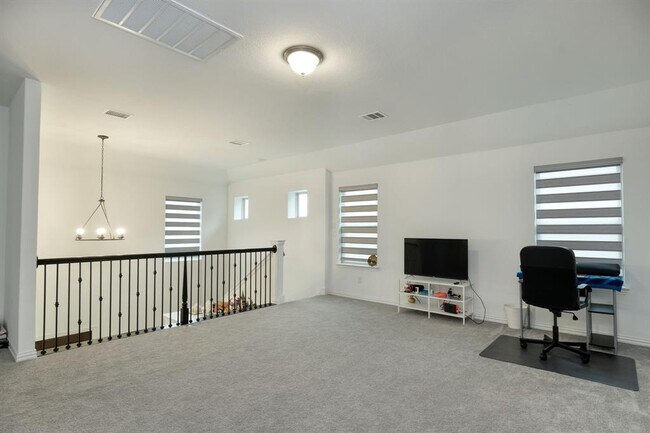 Building Photo - 2309 Wooded Run Trl