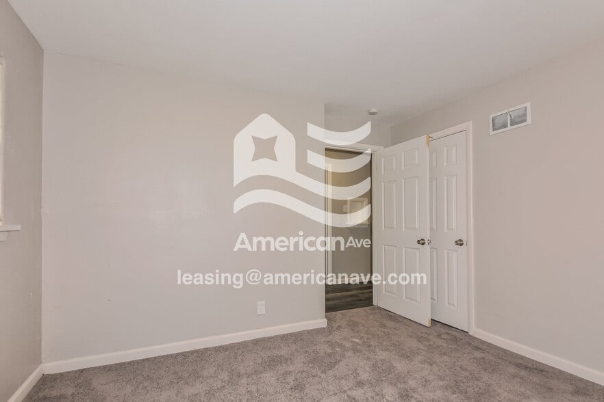 Building Photo - 6931 Roland Blvd