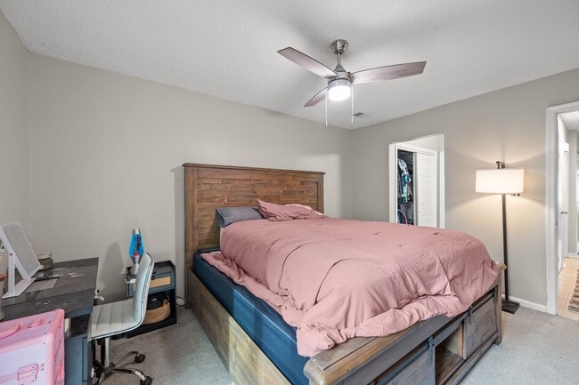 Building Photo - Charming 2-Bedroom Home in Virginia Beach