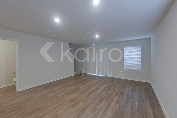 Building Photo - 358 Ironwood Ct