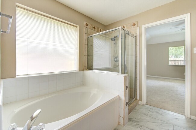 Building Photo - 1411 Township Ct