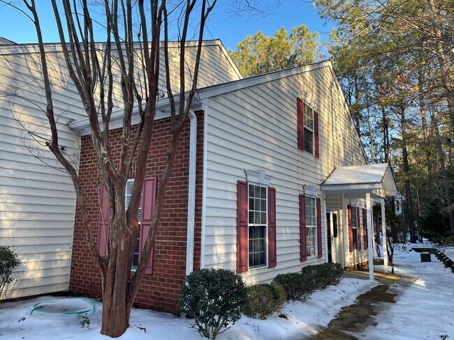 Building Photo - 4257 Falcon Creek Dr