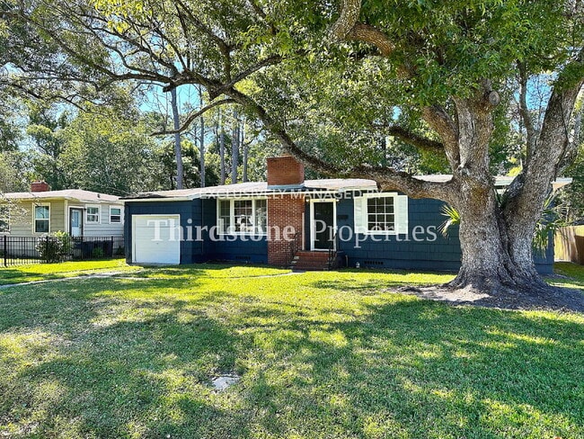 Building Photo - 1216 Hamilton St