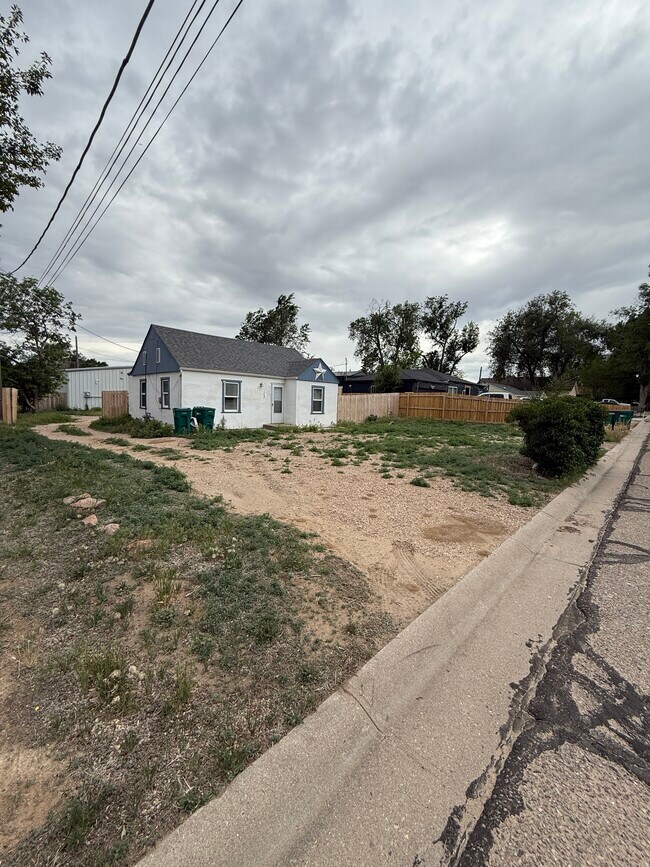 Building Photo - 1226 Pleasant Acres Dr
