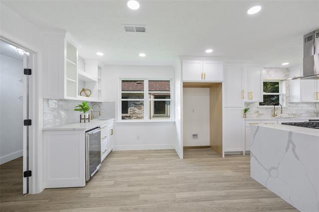 Building Photo - 2400 Bengal Ln