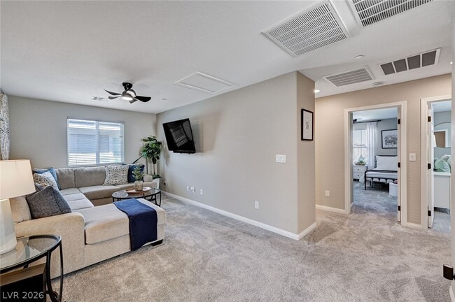 Building Photo - 372 Silva Pl