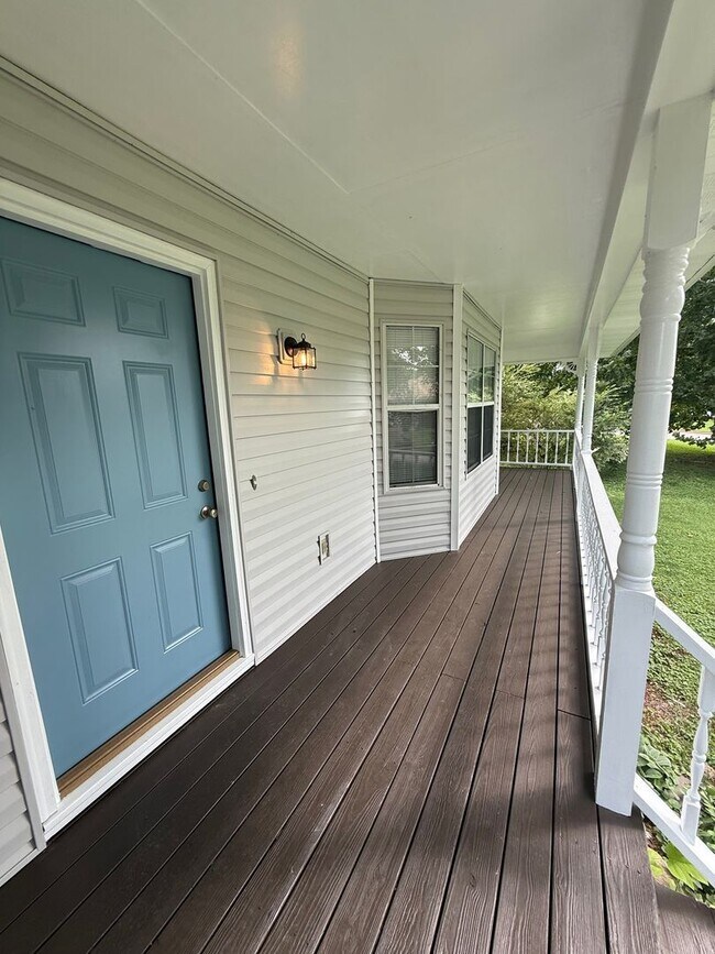 Building Photo - 5500 Misty Valley Dr
