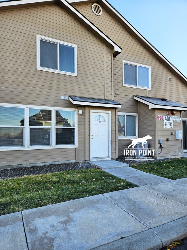 Building Photo - ELD4017