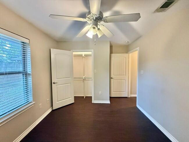 Building Photo - Tour Today! - Gorgeous 4 Bedroom Home in The Ranch Subdivision- Flint!