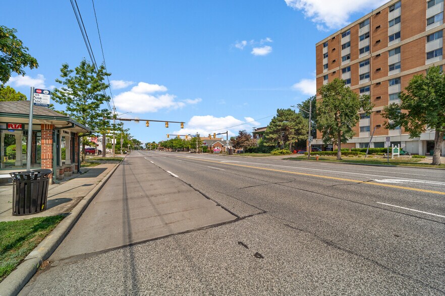 Building Photo - 11427 Clifton Blvd