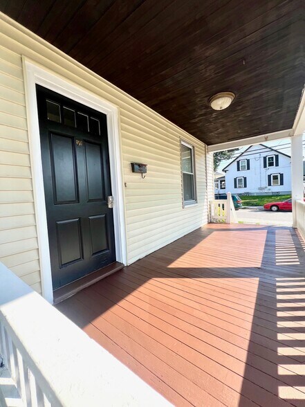 Building Photo - 38 Brown St