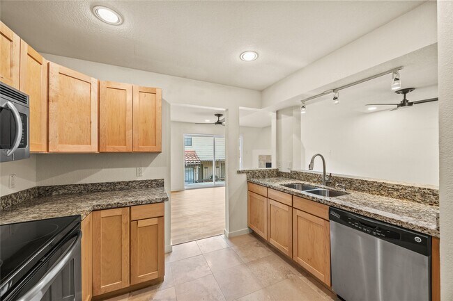 Building Photo - 4777 Cedar Springs Rd