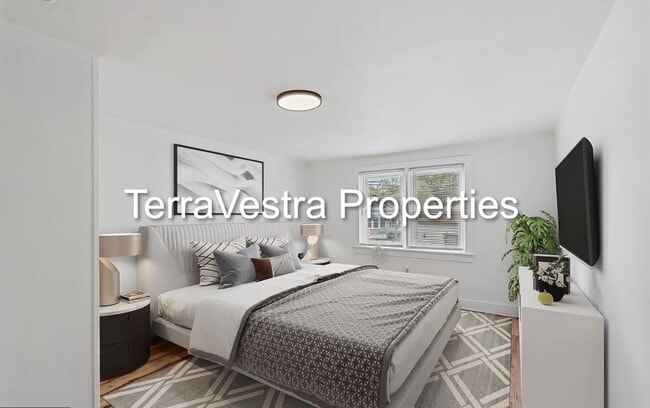 Building Photo - 2 Bed Single Family in Gloucester City! El...