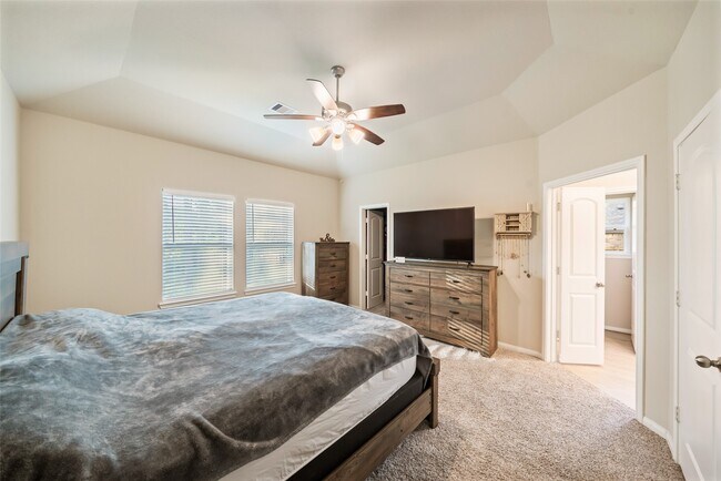 Building Photo - 18203 Samie Nell Ct