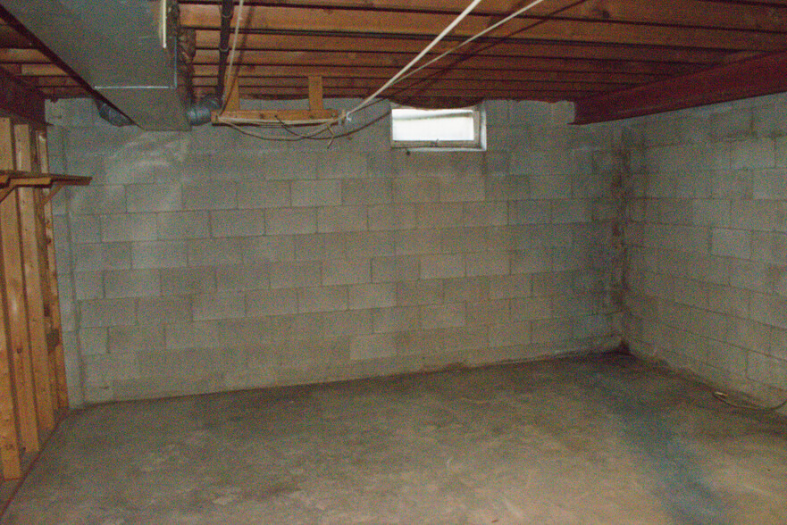 Unfinished Basement Storage - 9640 W Barnard Ave