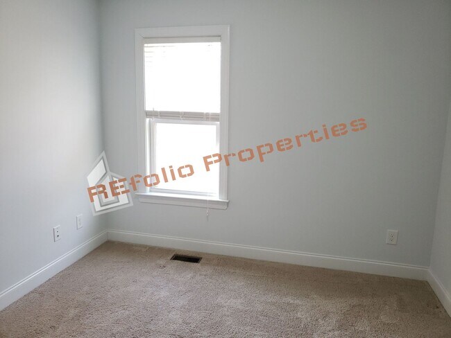 Building Photo - Amazing 3-Bedroom Ranch with a 2-Car Garag...