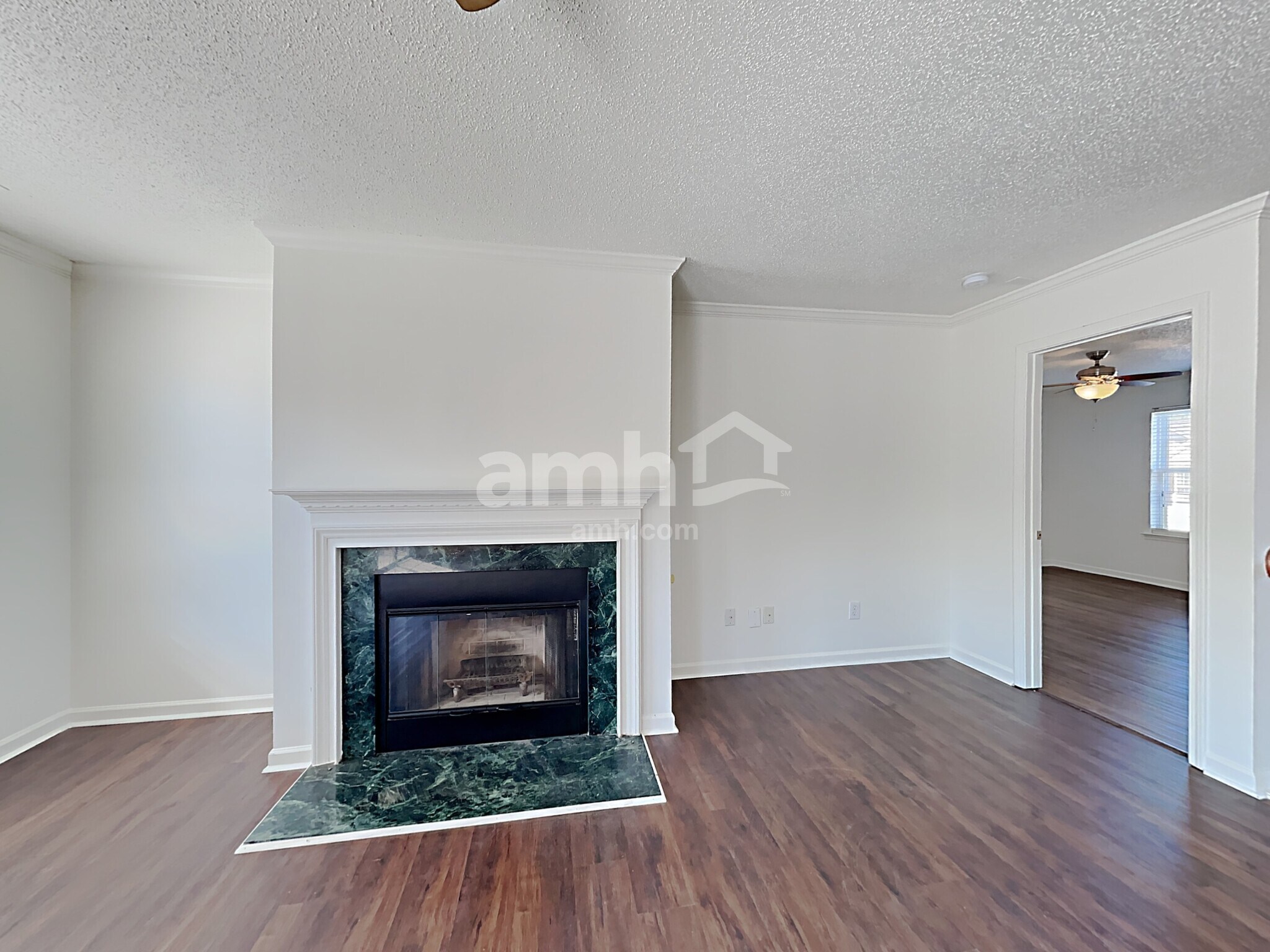 Building Photo - 4901 Alenja Ln