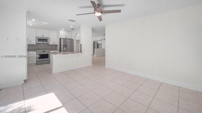 Building Photo - 9712 SW 213th Terrace