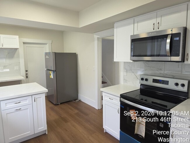 Building Photo - 213 S 46th St