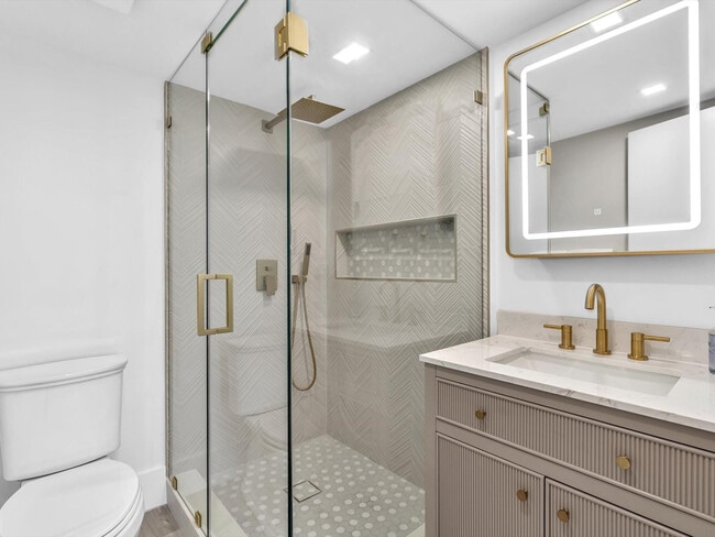 Building Photo - 1421 S Ocean Blvd