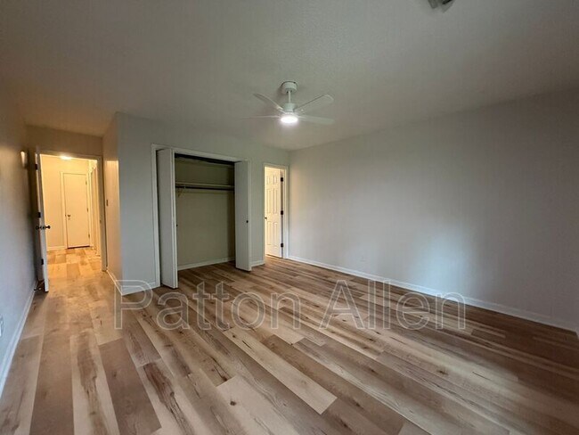 Building Photo - 105 Scottlynn Ct