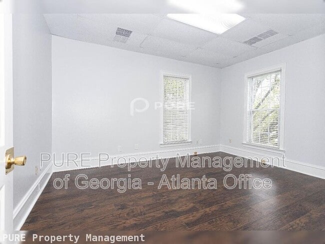 Building Photo - 7175 Jonesboro Rd