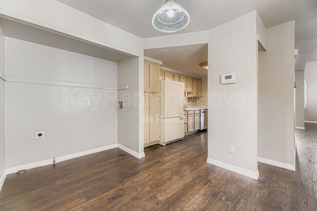 Building Photo - 5906 S Jellison St